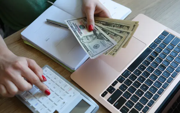 Mọi bước hạch toán giải thể công ty phải đảm bảo đầy đủ nghĩa vụ thuế và công nợ