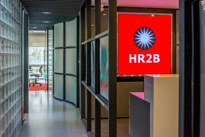 HR2B là công ty hàng đầu Việt Nam chuyên tối ưu hóa hoạt động nhân sự và giảm gánh nặng hành chính cho doanh nghiệp.