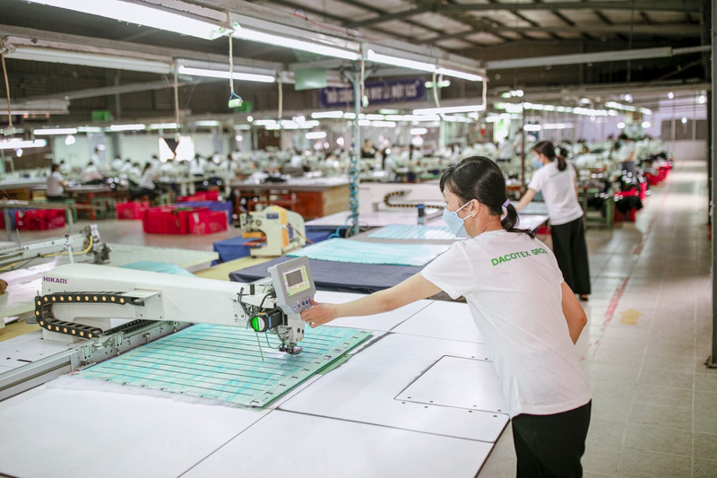 Dacotex Group offers durable, compliant, and fully customized uniform solutions with large-scale production capabilities and international certifications