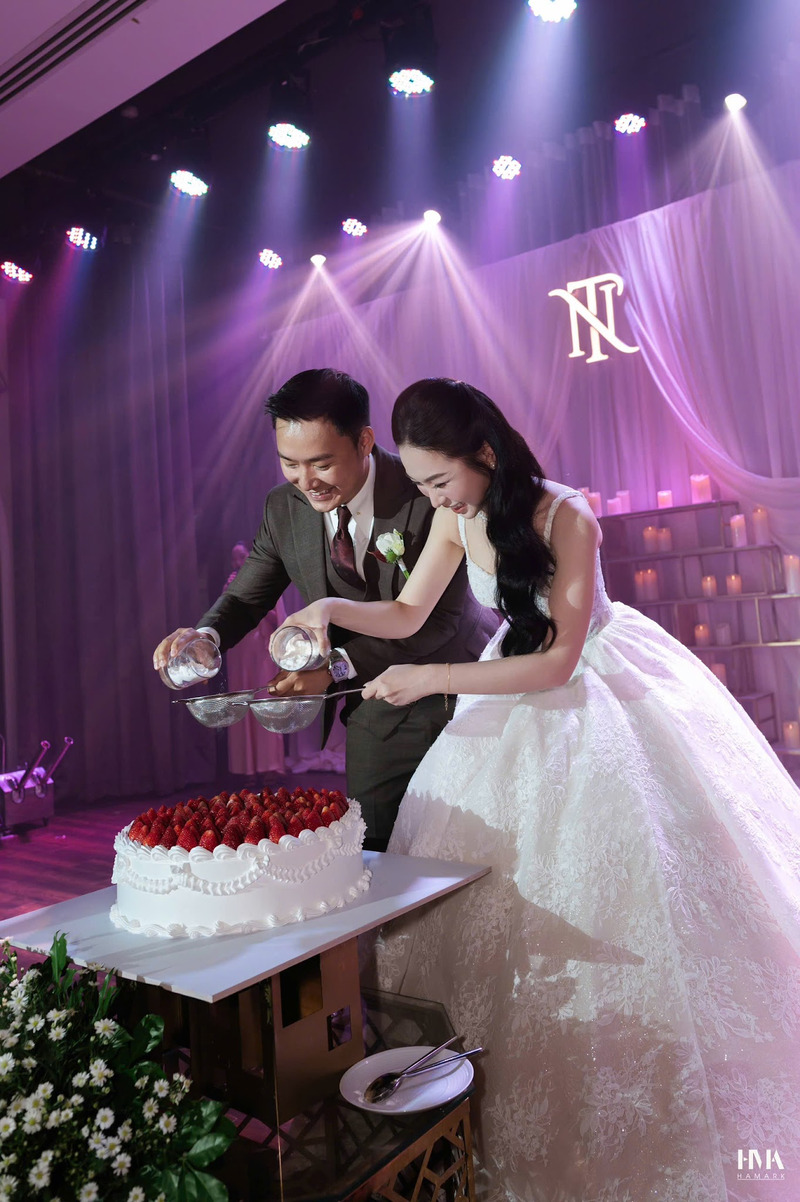 chụp ảnh tiệc báo hỷ