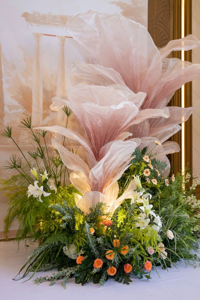 7 mẫu wedding backdrop đẹp, sang trọng cho ngày trọng đại - hình minh hoạ 2
