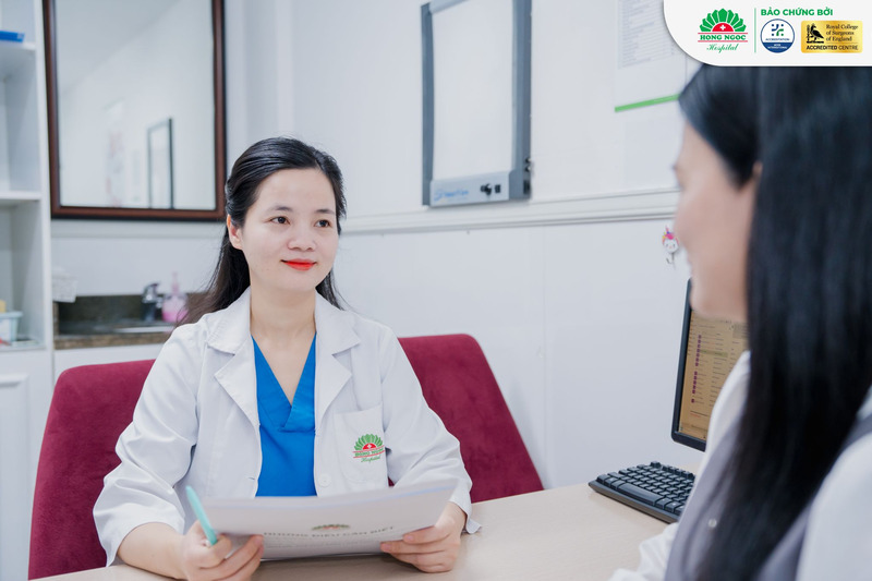 Chi phí khám phụ khoa từ 300.000 – 350.000 đồng/lần, tùy thuộc vào cơ sở y tế và bác sĩ trực tiếp thăm khám