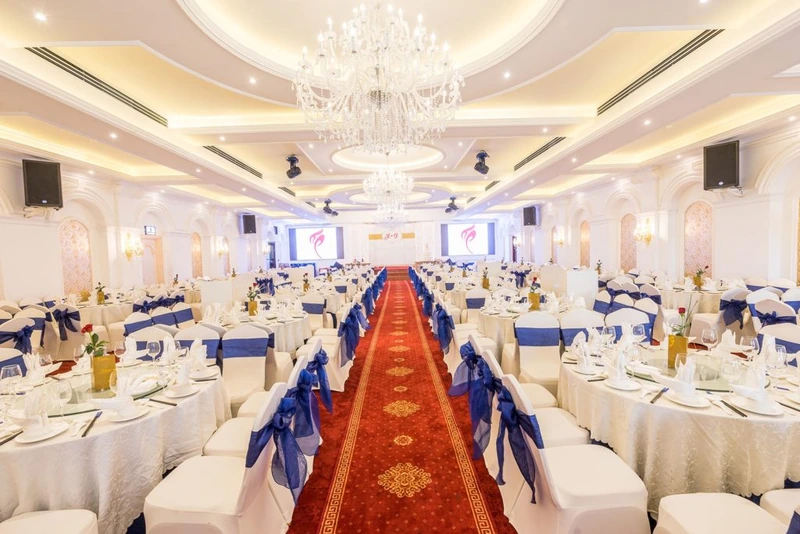 The Chateau mang phong cách kiến trúc châu Âu, trần cao, sang trọng (Nguồn: Internet)