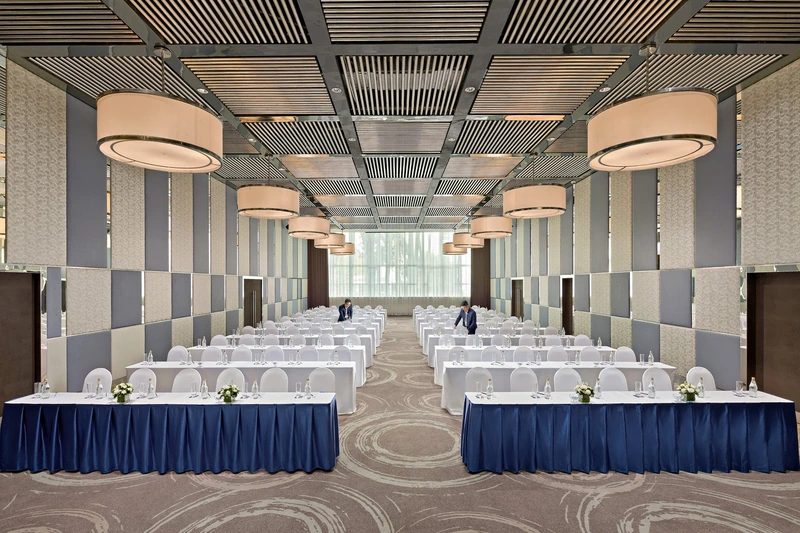Novotel Saigon Centre sở hữu không gian hội nghị hiện đại, trần cao thoáng và rộng (Nguồn: Internet)