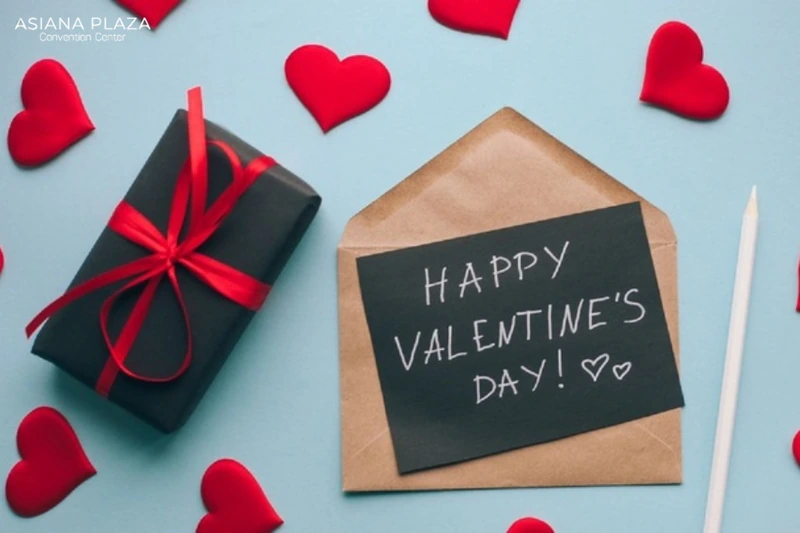 Valentine dù xa cách, tình yêu vẫn luôn đong đầy qua những lời chúc chân thành (Nguồn: Internet)